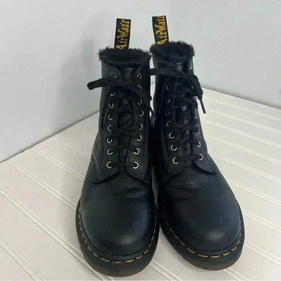 Dr. Martens 1460 Pascal Faux Fur Lined Lace Up Boots Sz Men’s 9 Women’s 10 - Picture 2 of 10